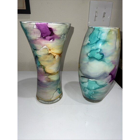 Unknown Since Only Partial Sticker On One Vase Other - Swirl Vase Reverse Painted Watercolor Art Glass Italy Lot Of 2 Blue Purple Etc